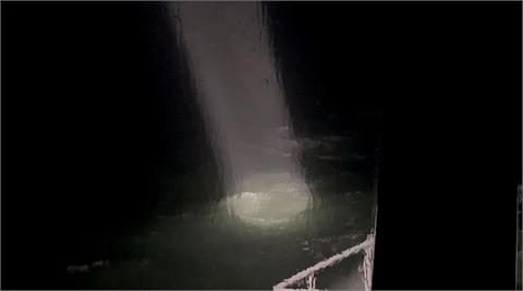 鑫順1號彰化外海沉沒　12船員下落不明「海巡徹夜搜救畫面曝」