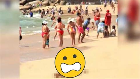 墨西哥海灘驚見3具大體！遊客穿比基尼「視而不見」繼續玩…畫面曝光