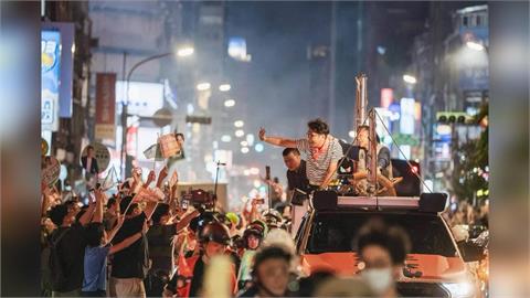 沈伯洋遭「路人中指」！下秒「超高EQ反應」意外流出
