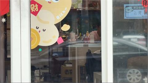 高雄某月子中心稱"人手不足" 遭控颱風天趕產婦.寶寶回家