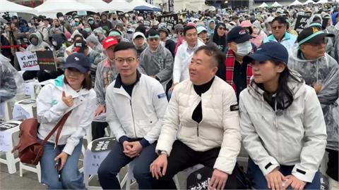 尷尬！　小草一片靜默　謝龍介：若阿北有犯罪要給他一槍斃命