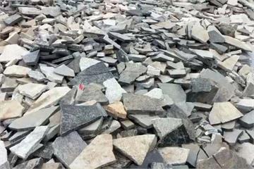 花震石材損30億 台開伸援助處理碎石塊