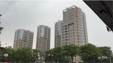 台北知名豪宅乏人問津！　帝寶300坪房標售8年再降9000多萬