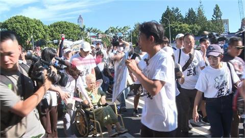 黃國昌率小草「走讀」大失控！韓瑩翻2018柯文哲1句話狠酸「跨時空打臉」