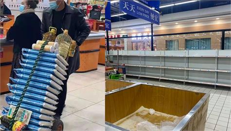 中國「單日確診破百」憂封城…民眾湧超市「瘋狂搶米」誇張情況曝光！