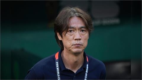 世足賽(影)／恐止步小組賽南韓球迷氣瘋了！總ㄟ洪明甫慘遭出征超商怒禁他進入