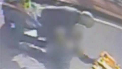 彰化大度橋離奇車禍！男騎士突偏移車道　自撞燈柱送醫不治