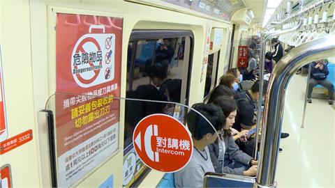 北捷怪象多擠爆門口「下車像闖關」？激怒「捷客」狂怒喊：在趕投胎…