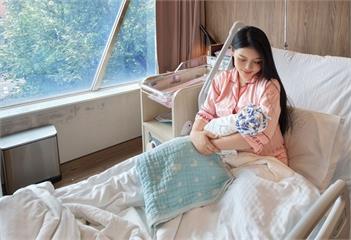 第三胎不是最快！高敏敏營養師苦戰27小時迎愛子　笑喊：「還以為要生出強颱之子」
