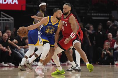 NBA(影)/「咖哩」16分、「士官長」13分領軍 勇士半場打完領先火箭13分