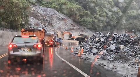 快新聞／大雨不斷！蘇花公路土石流　採單線通行、雙邊管制