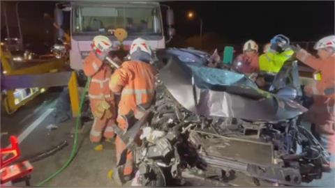國3香山段4連撞1死7傷　聯結車駕駛疑恍神釀禍