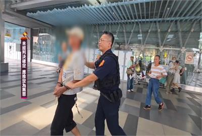 又到基隆車站撒野！　街友「咆哮潑粥」被壓制上銬