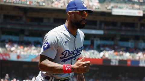 MLB(影)／教士出手補強外野深度　簽下5屆金手套老將