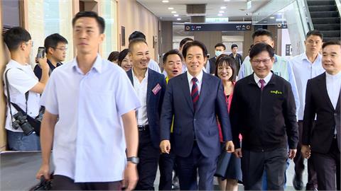 郭台銘宣布跟賴佩霞搭檔　副總統賴清德「笑而不答」