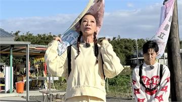 楊繡惠大解放！戶外失控舉動全被拍 被目擊「把玩蛋蛋」她認了：很好玩