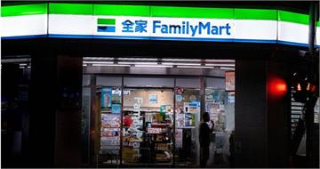 超商外籍店員增加！　網讚「認真又親切」：這就是台灣的未來