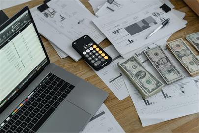 擇良債而棲！市場共識：聯準會緩進式降息！專家指資金或流向這檔債券