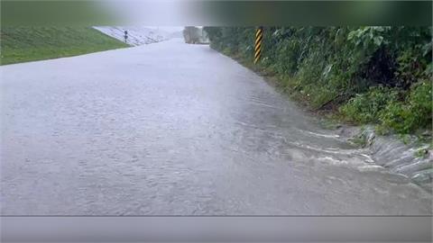 快新聞／鳳凰颱風來勢洶洶！10縣市風雨強度預測「已達停班課標準」