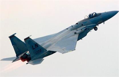 快新聞／日本F-15戰機驚傳失聯！ 海上疑發現其中一名飛行員