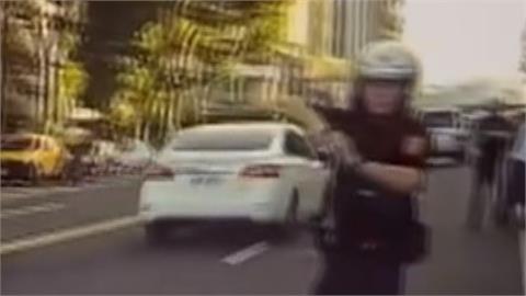 駕駛買東西違停警竟拔槍　北市警局長：會做案例分析
