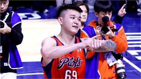 東超／有望再創「多重紀錄之夜」！領航猿「晚上七點後」踢館國王搶四強直達門票