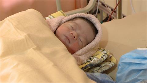 新手媽媽歡喜迎接「元旦寶寶」！　醫師示警：去年新生兒不到14萬