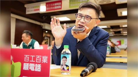 快新聞／高雄初選關鍵時刻！康裕成、李柏毅領軍　8議員等人表態挺「他」