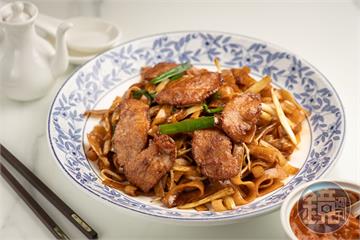 香港鑊氣美食／出了機場就想吃！揭開「何洪記」乾炒牛河的幕後故事　名不虛傳的天下第一是這樣來的