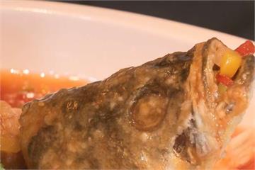經典老菜「松鼠魚」 添加冰梅、紫蘇梅提味