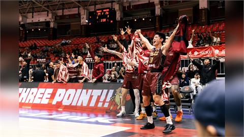 台鋼獵鷹主場氣勢如虹！86：67痛宰洋基工程笑納三連勝。（圖／PLG提供）