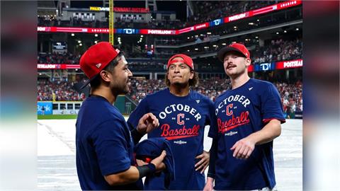 快新聞／奇蹟！MLB守護者隊靠「再見觸身球」闖進季後賽　上演超扯逆轉秀