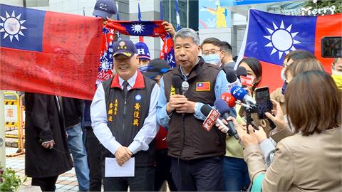 張亞中踢館喊「黨務改革」　支持者要朱立倫下台