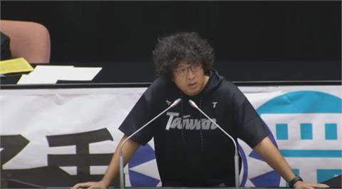 快新聞／黃國昌提金融海嘯遭打臉！　沈伯洋：普發現金違憲、導致萬物齊漲