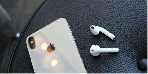 AirPods即時翻譯終於要來了？傳隨 iOS 19推出　時間就是今年