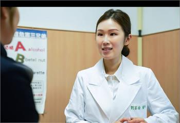 「短影音」上癮全因大腦一機制！   長輩滑不停小心憂鬱、焦慮風險增