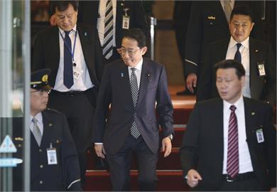 日本史上首名出席現任首相　岸田「政治倫理審查會」上火線說明獻金醜聞