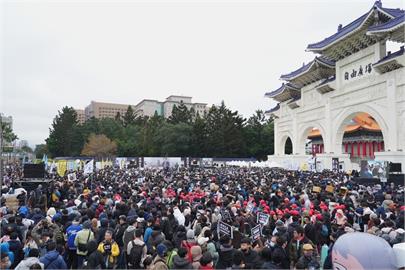 快新聞／「釘孤枝」無效！柯文哲抗告遭駁回　律師大讚：高院扛住壓力