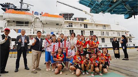 快新聞／國際郵輪睽違7年首航台中港！何欣純港邊親迎　盼市港共榮為台中注入新活水