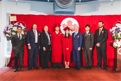 加拿大駐台代表倪傑民祝福TCS首屆畢業生，鼓勵赴加拿大求學青年抓住機會改變趨勢