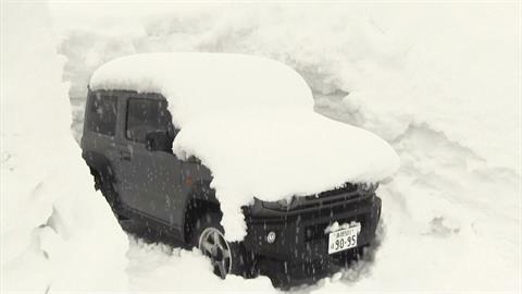 日本大雪下不停　沿海6小時積雪27公分創新高