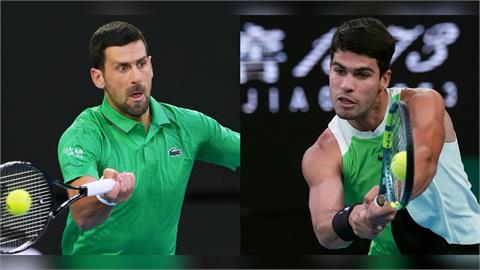 澳網(影)/相差16歲的對決!「小蠻牛」3:1擊敗喬科維奇奪第7座大賽金盃