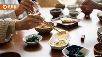 吃飯還要人叫？長輩怪習慣掀家庭論戰
