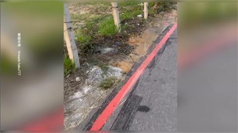 台中環保局垃圾車「廚餘倒水溝」　目擊民眾：誇張
