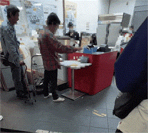 三重婦「為這事」大鬧鍋貼店　警一查...同行人竟是通緝犯