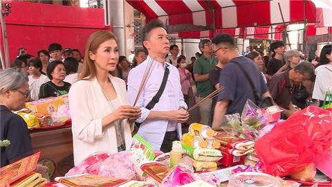 何豪傑還願祈福「真的有求必應」　梁佑南曝開刀順利：心安一切都順