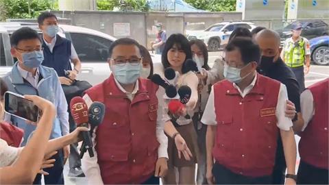 快新聞／萬里車禍1死14傷　侯友宜急赴基隆長庚探視、謝國樑也發聲了