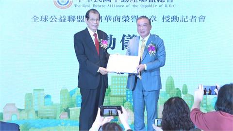 台灣第三人! 林正雄榮獲全球公益聯盟金質勳章