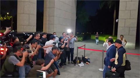 半夜籌2800萬現金免2小時　鄭文燦收押48天獲交保