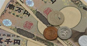 癌末男路上撿到2200萬！以為「神明的禮物」 狂花　下場慘了